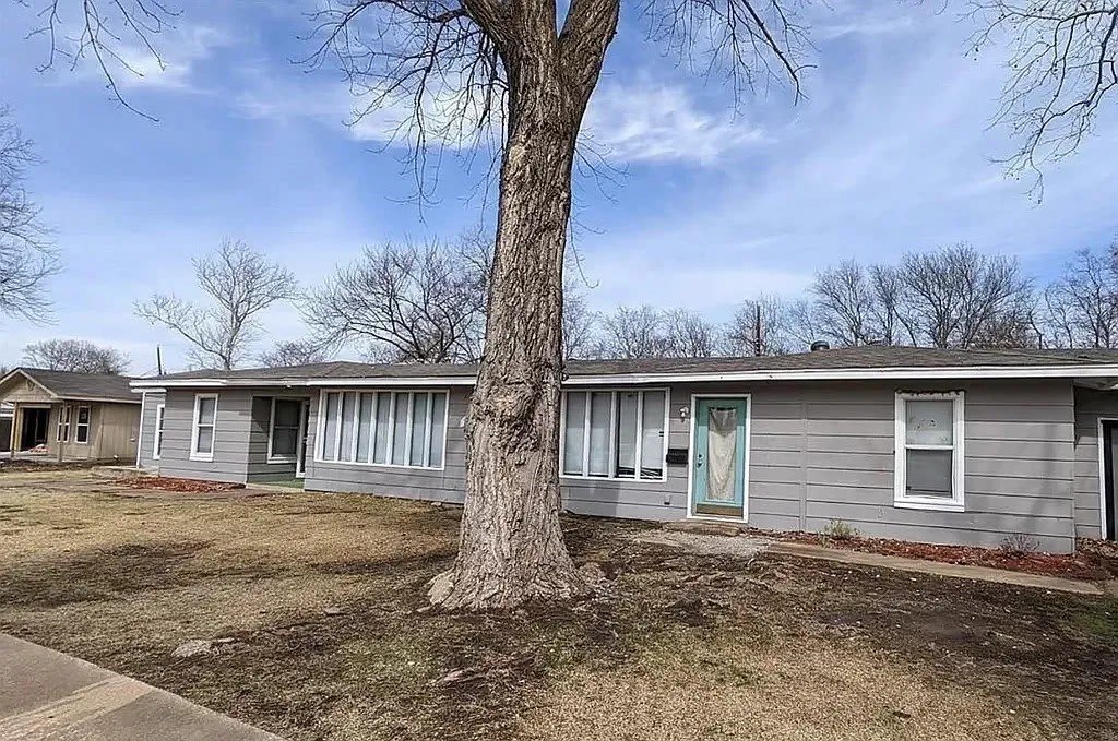 128 Vandenburg Drive – photo 2