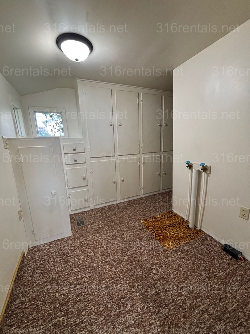 Two bed one bath house available now! – photo 5