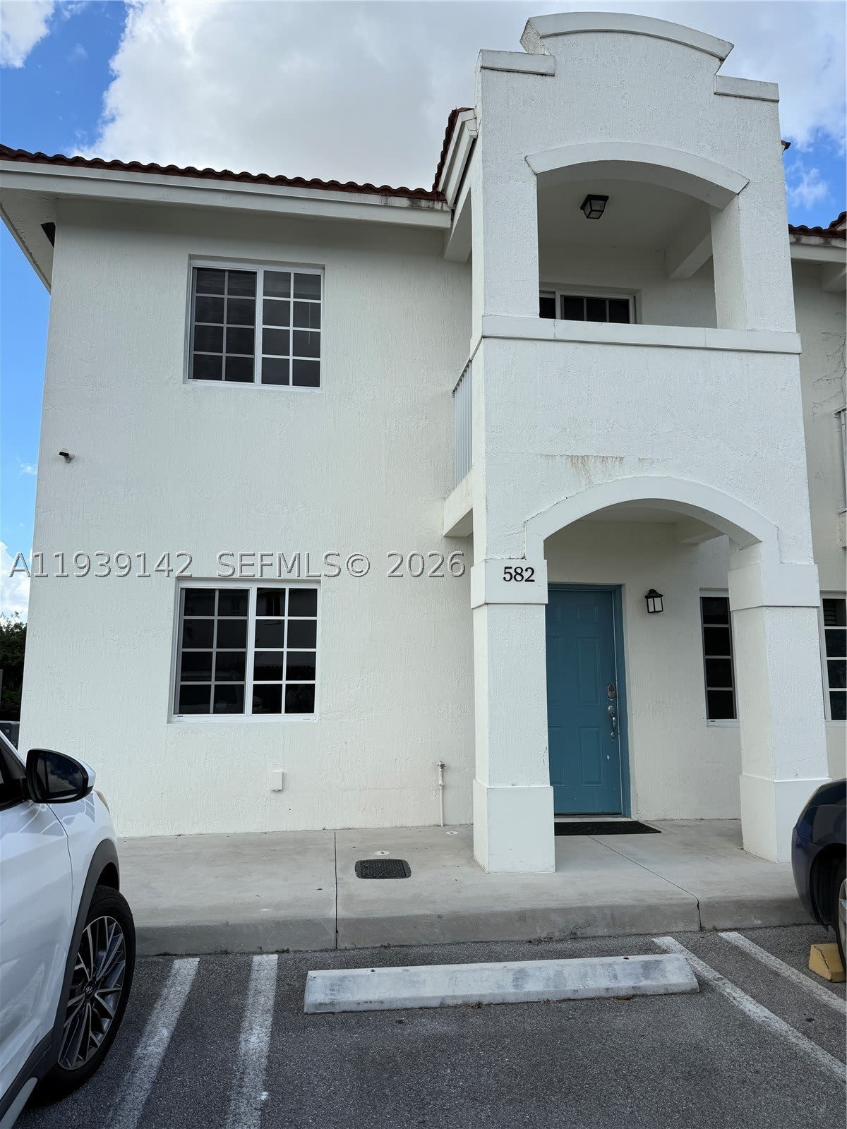 582 SW 2nd Pl – photo 1