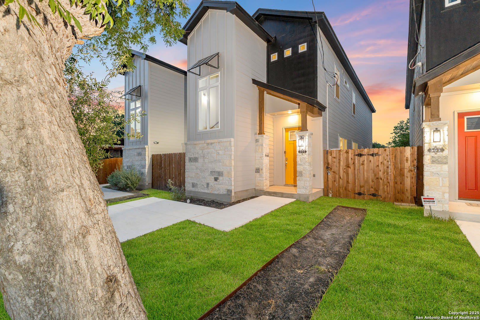 505 LINDEN AVE – photo 2
