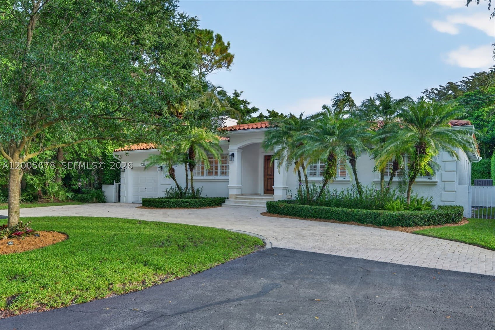 1237 Aduana Ave – photo 4