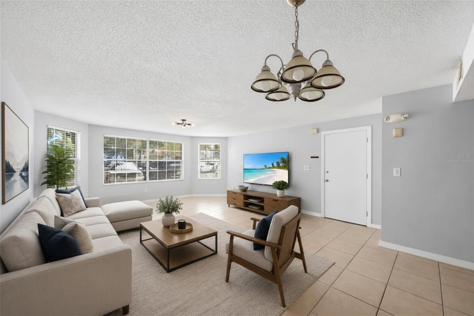 2723 N POINCIANA Boulevard – photo 3