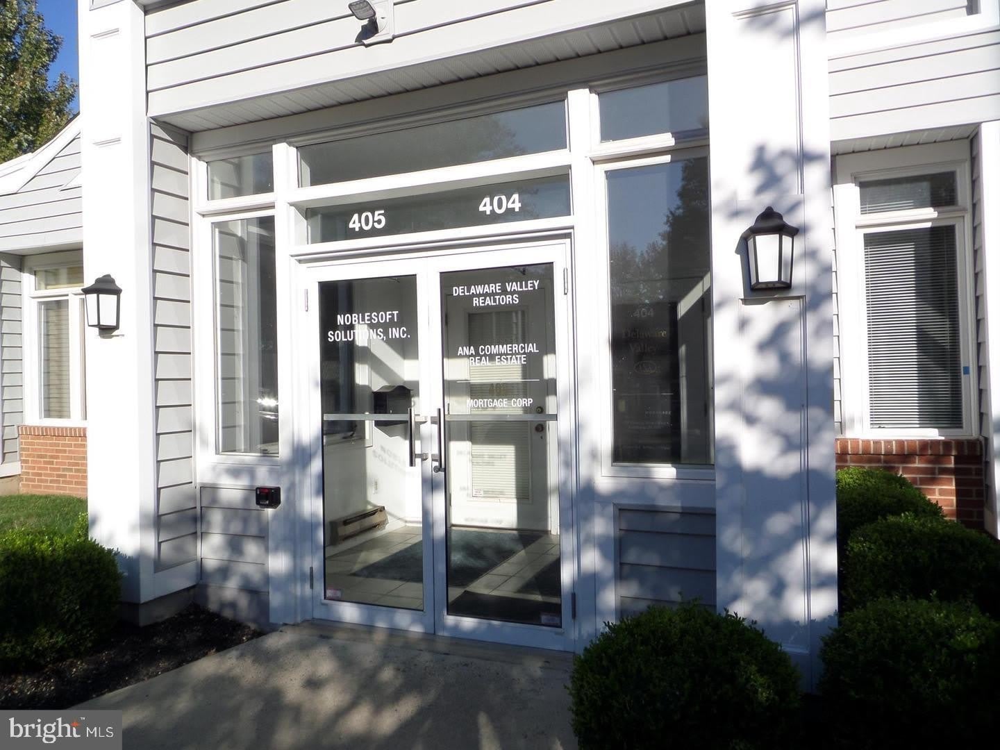 404 EXECUTIVE Drive – photo 1