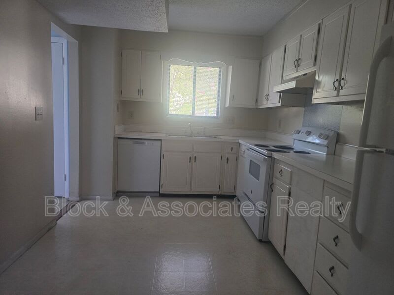 1708 North Hamilton St – photo 2