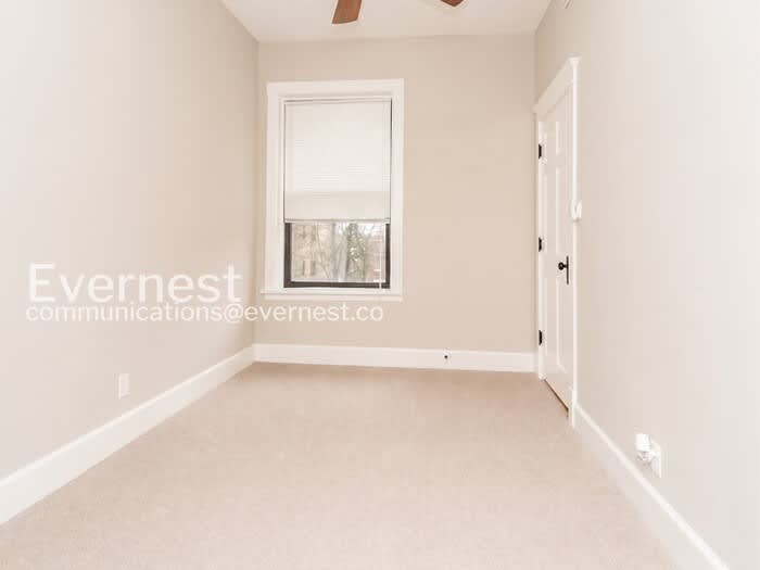821 North Winchester Avenue – photo 5