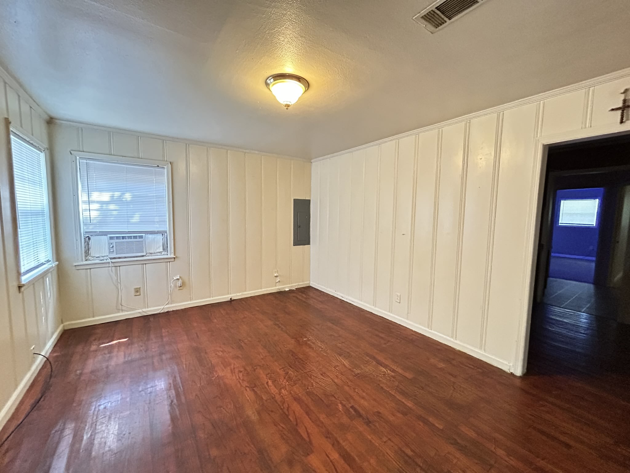 816 West 14th Avenue – photo 1