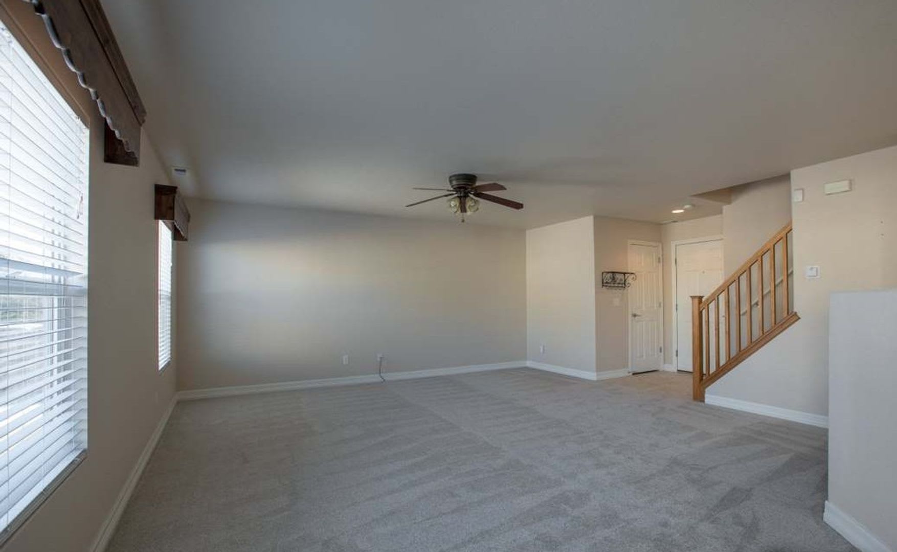 Coming Soon! 3 BR/2.5BA – photo 2