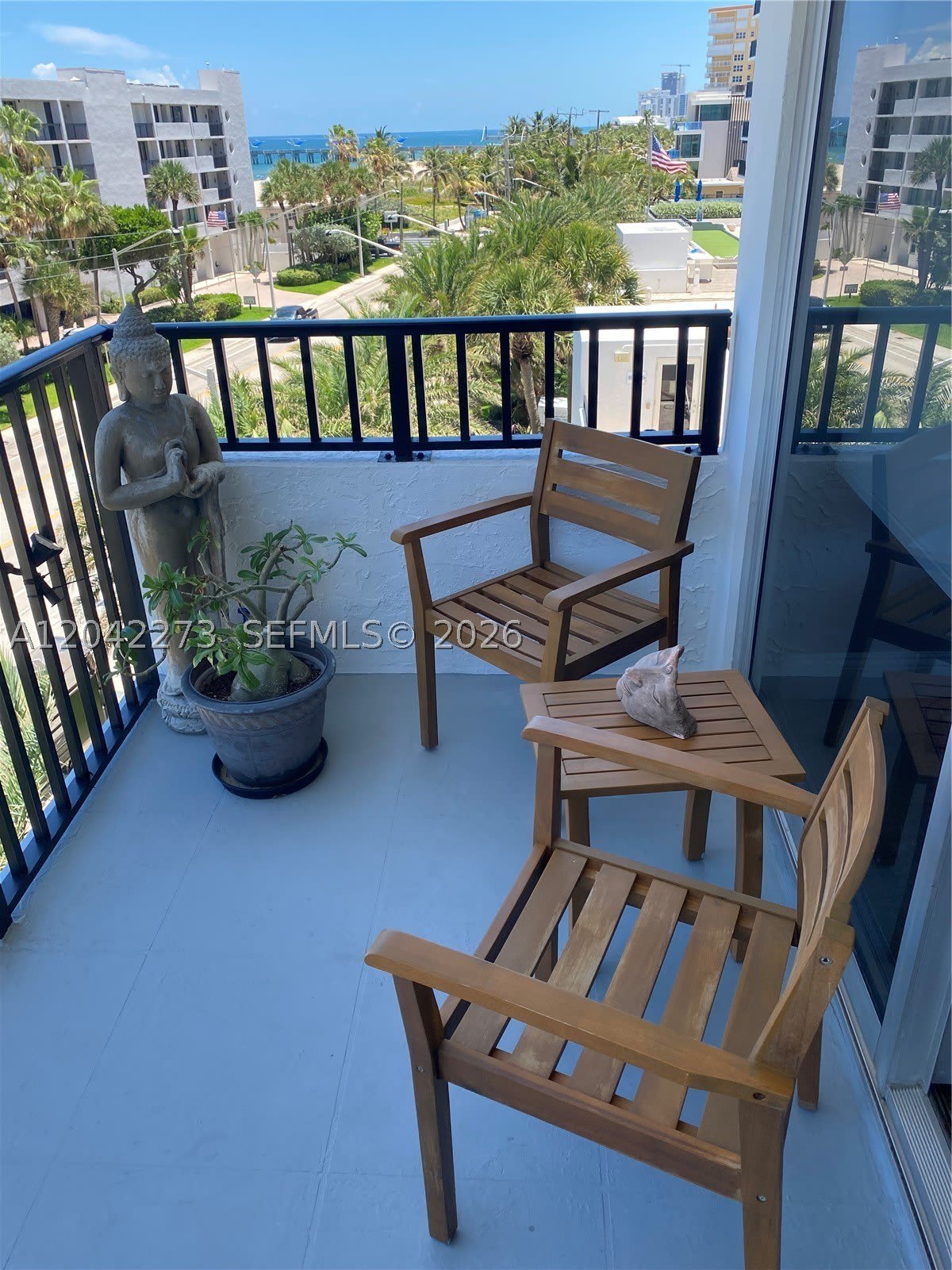 531 N ocean – photo 1