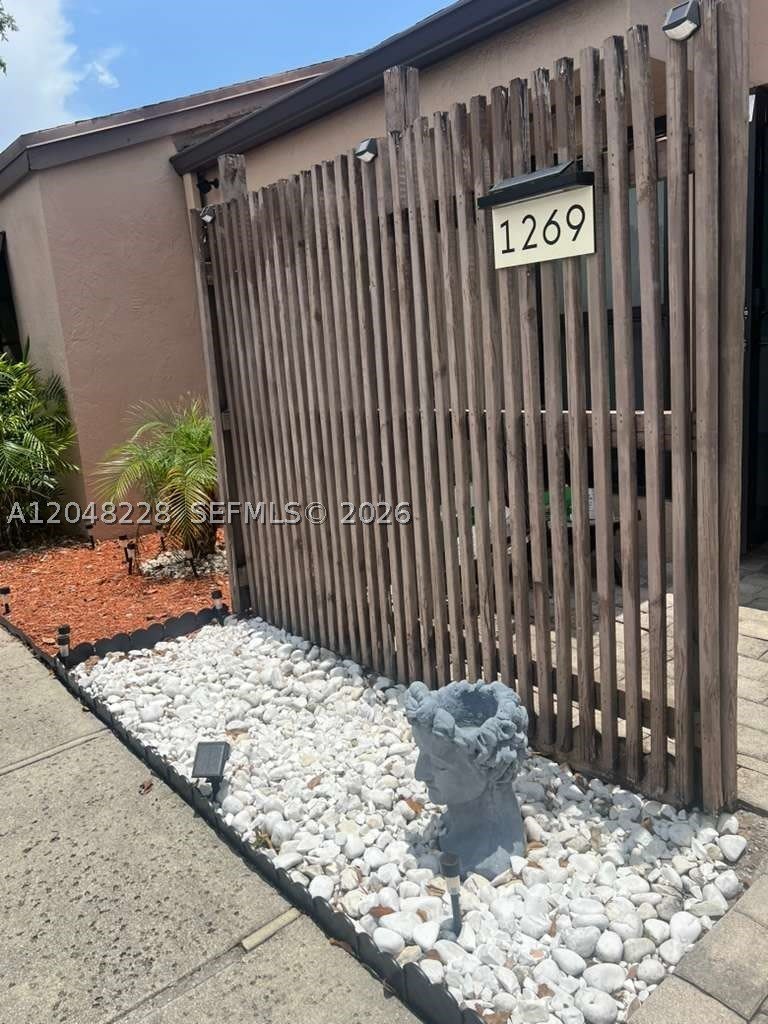 1269 NW 123rd Ave – photo 2