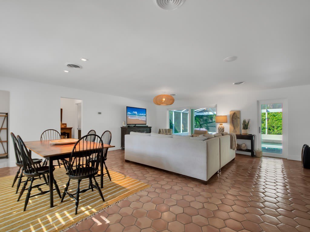 535 Honeysuckle Lane – photo 4