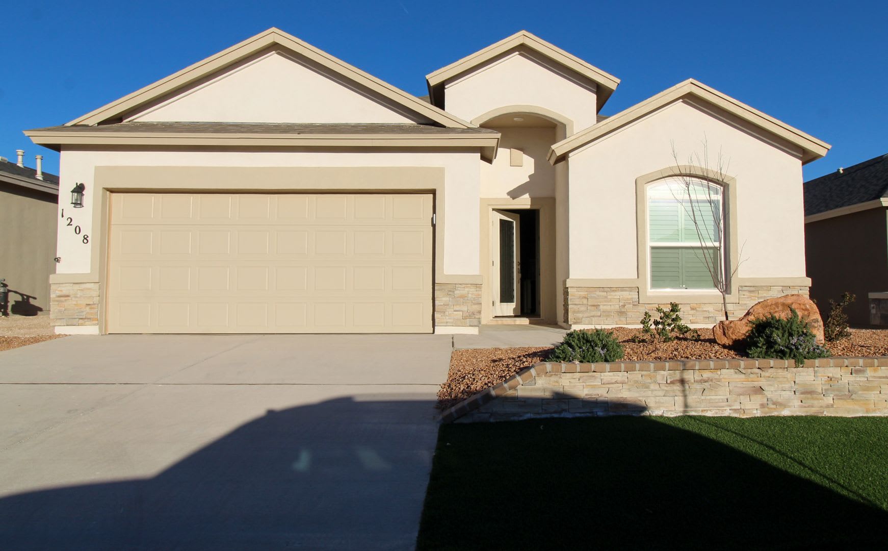 1208 Golden Summer Pl Brand-New 4-Bedroom Home – photo 2