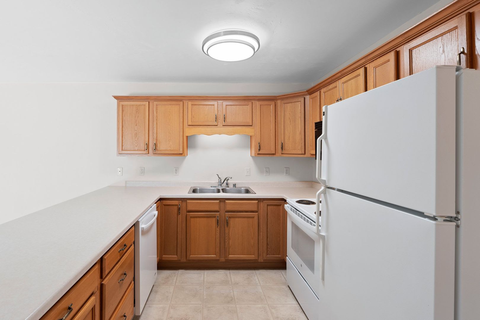 2 Bedroom 2 Bathroom Upper 1 Car Garage – photo 3