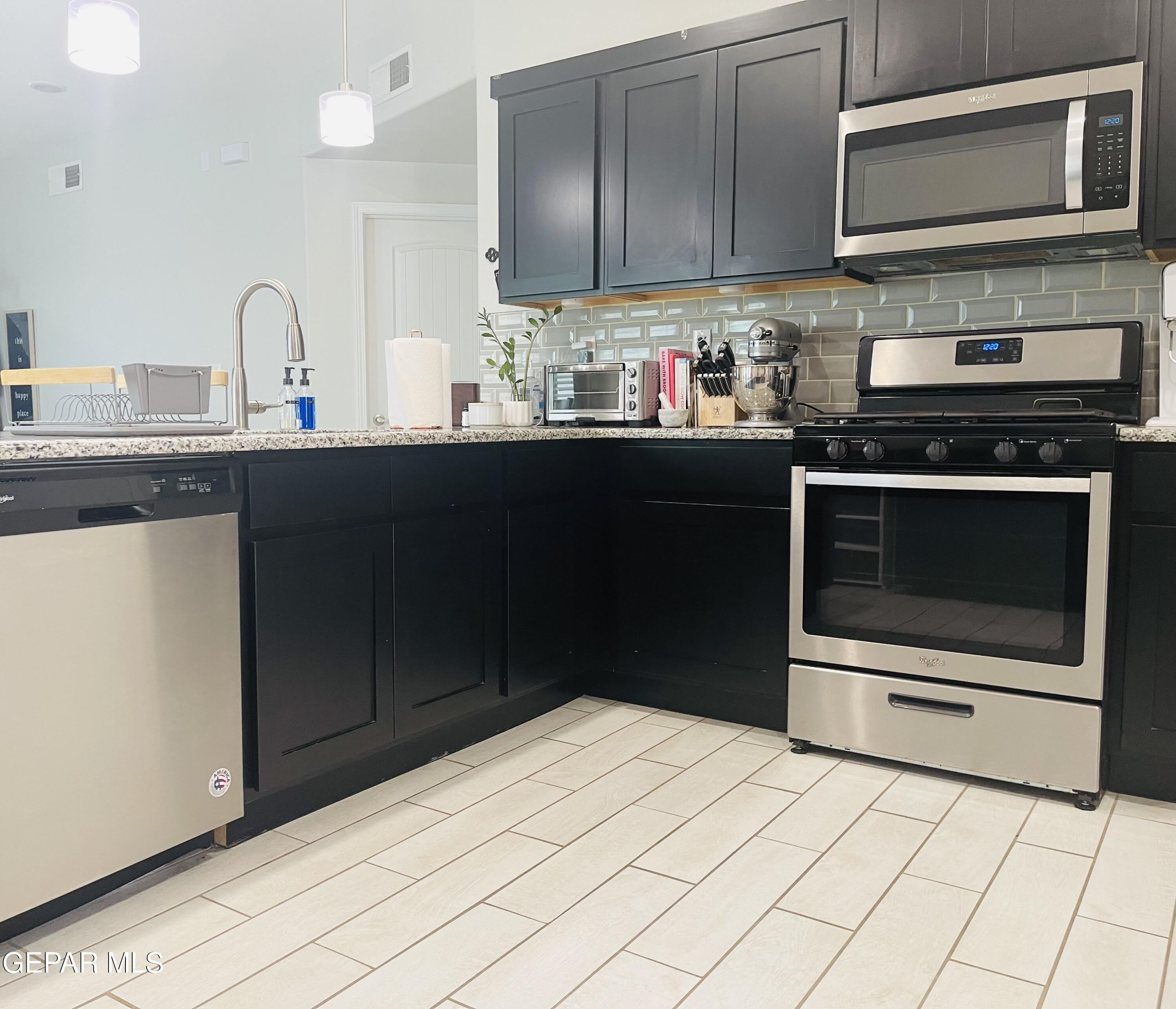 224 Wardour Castle Place – photo 5