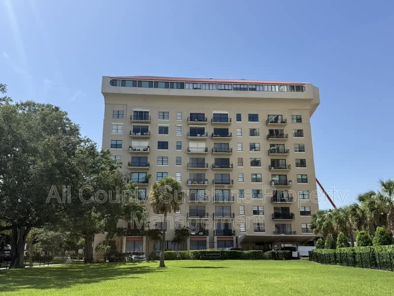 2109 Bayshore BLVD – photo 3