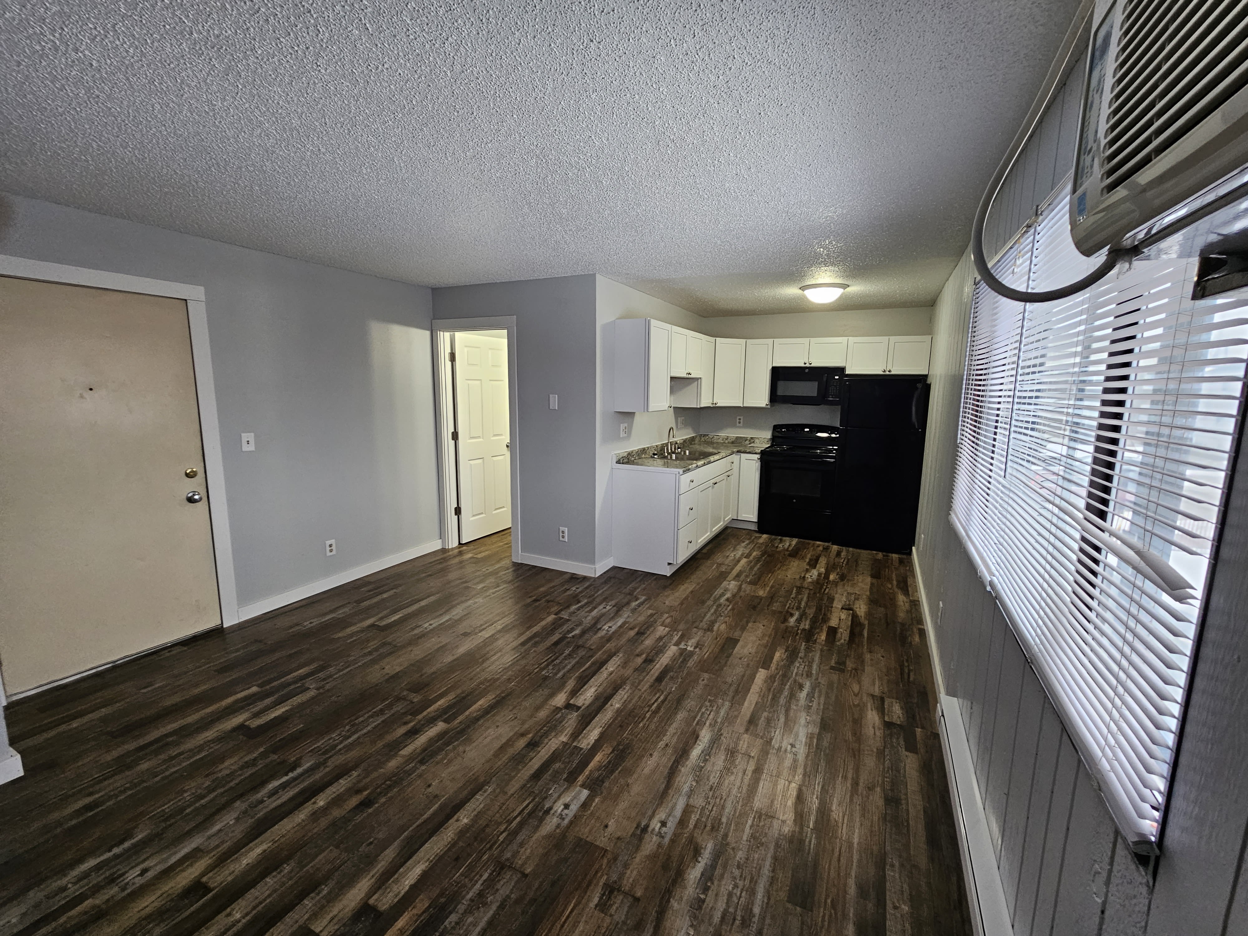 514 10th St N – photo 1