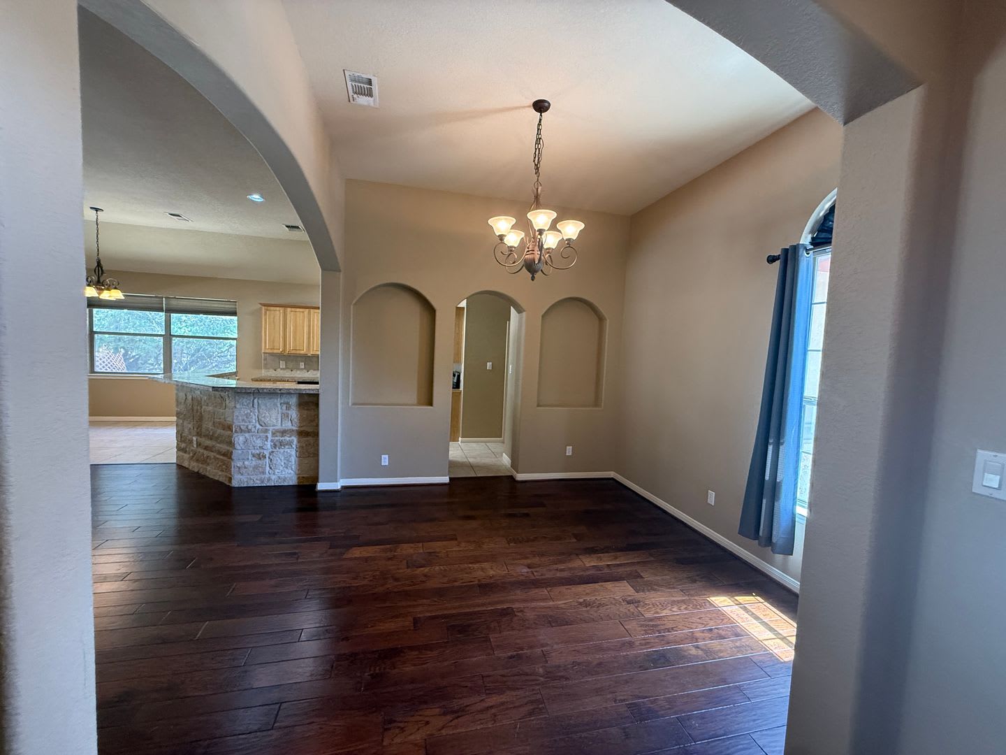 NEW ON MARKET – photo 5