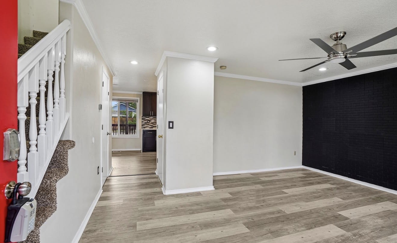 15805 Northeast 70th Street – photo 5