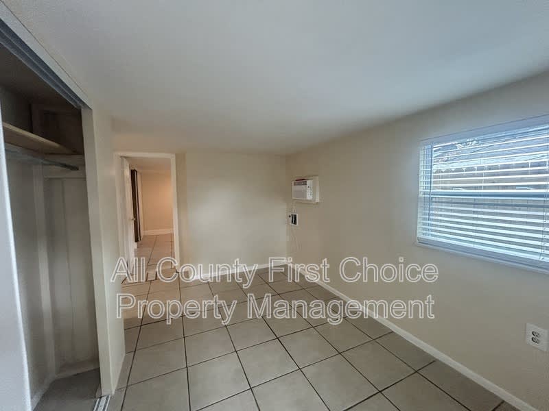 613 1st Ave NE – photo 4