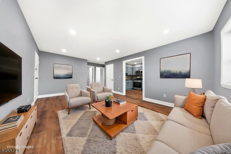 298-300 Belmont Ave – photo 1