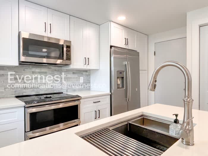 1336 1/2 Kalamath Street – photo 5