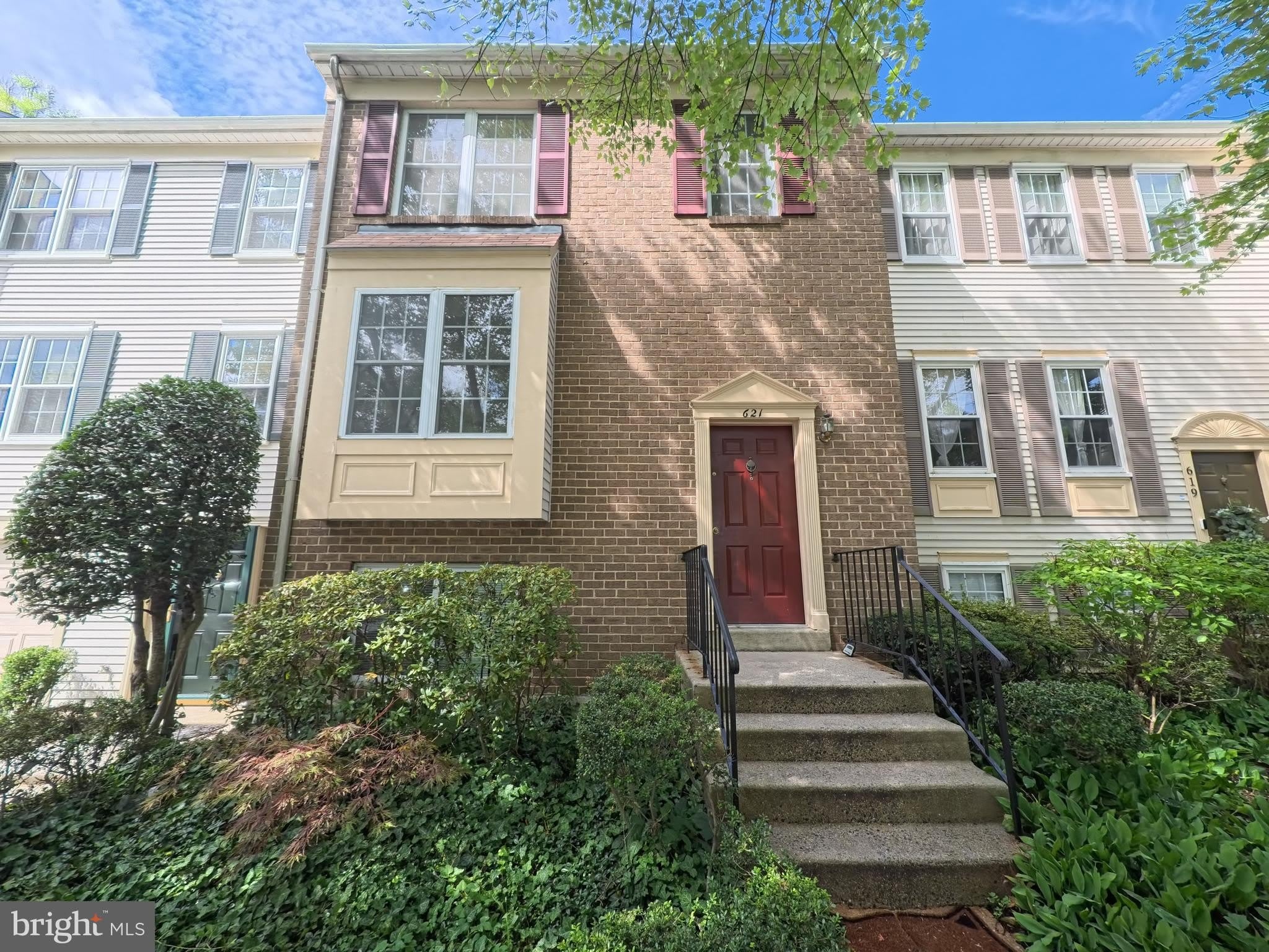 621 IVY LEAGUE Lane – photo 2