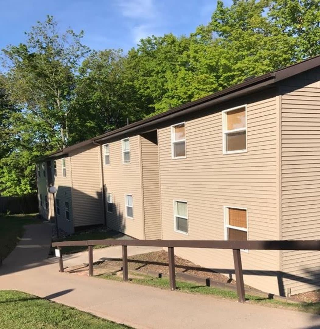 Woodview Village Apartments – photo 4