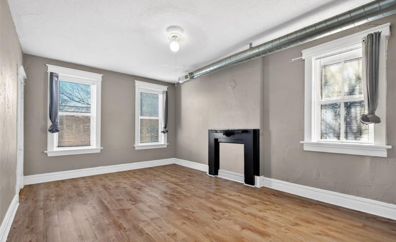 3005 S Compton Ave – photo 1