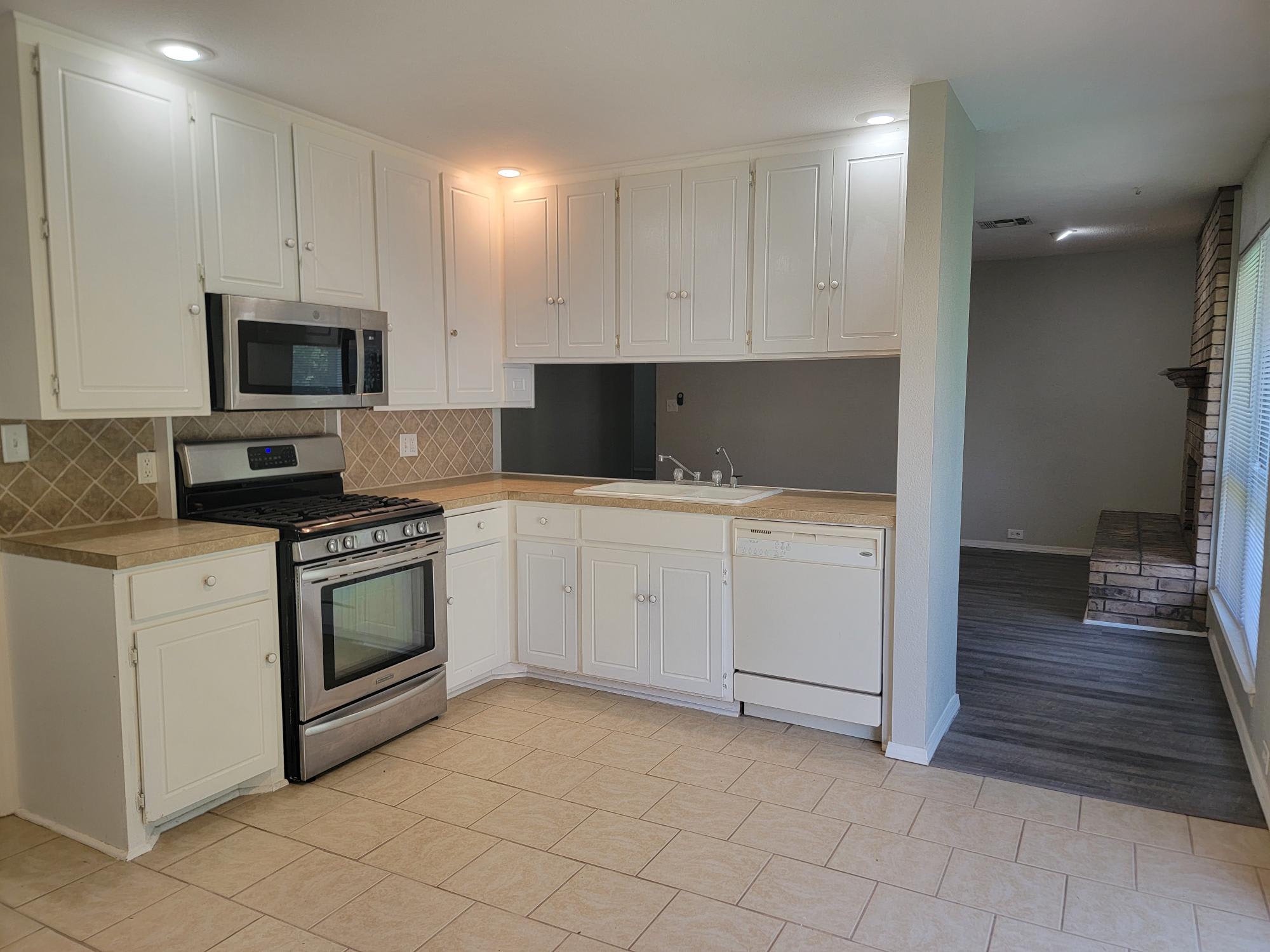2817 Franklin Drive – photo 5
