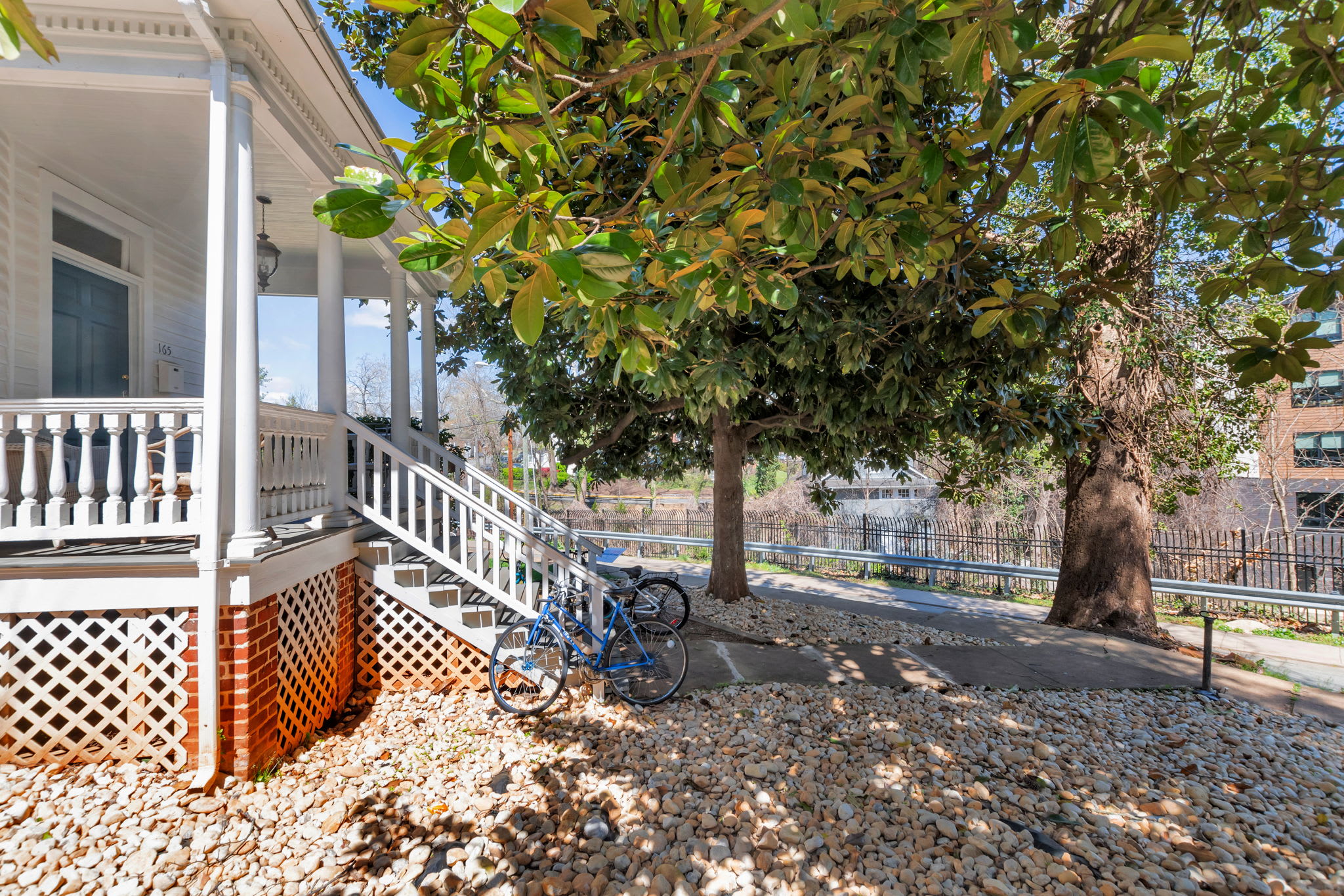 165 Chancellor St – photo 4