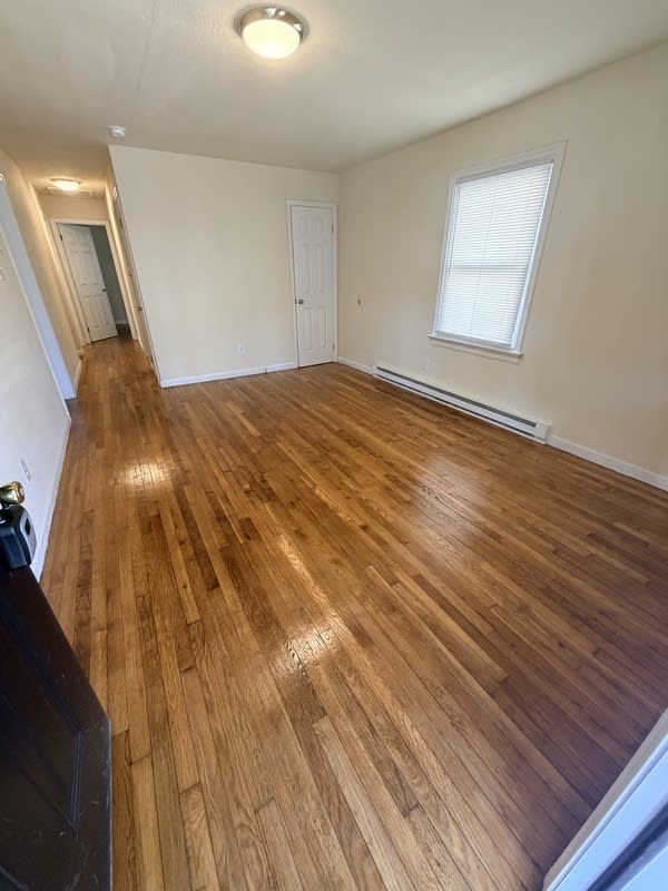 611 Hazelhurst Ave – photo 2