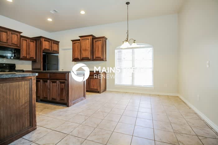 2660 Clarke Street – photo 4