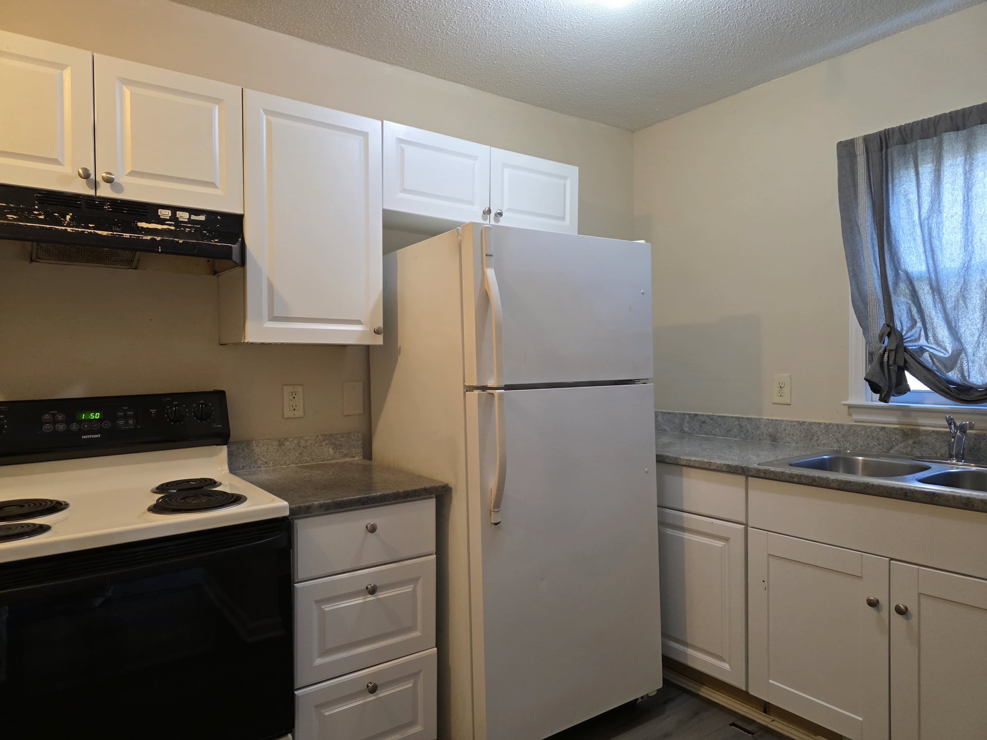 2822 Dillmark Ct – photo 2