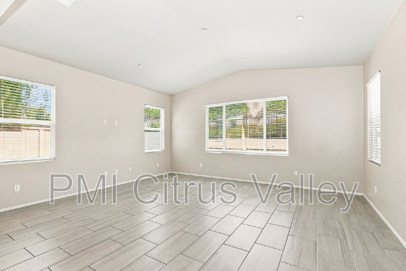 24613 Round Meadow Drive – photo 2