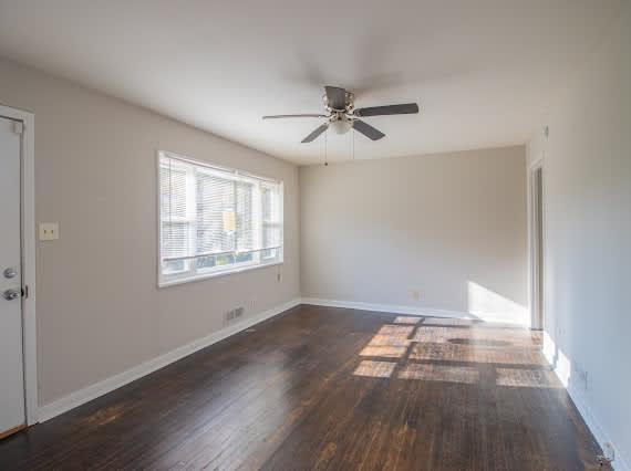 9877 Redcliff Road – photo 5