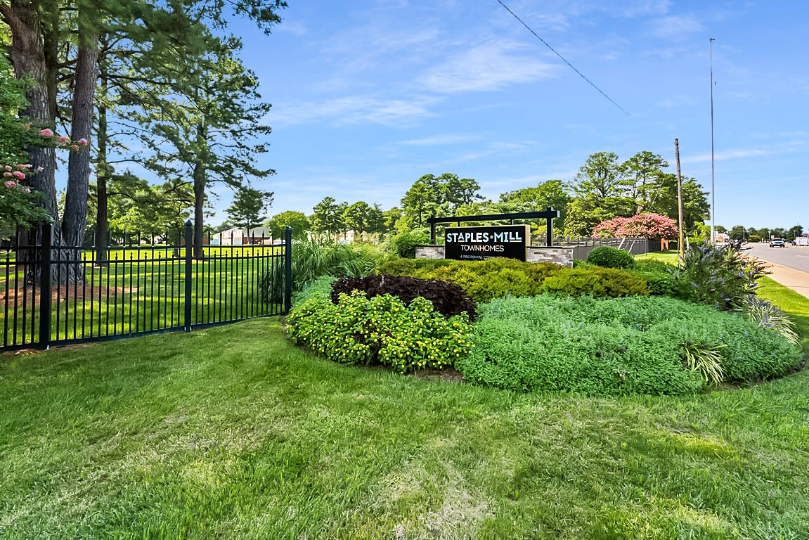 Staples Mill Townhomes – photo 1