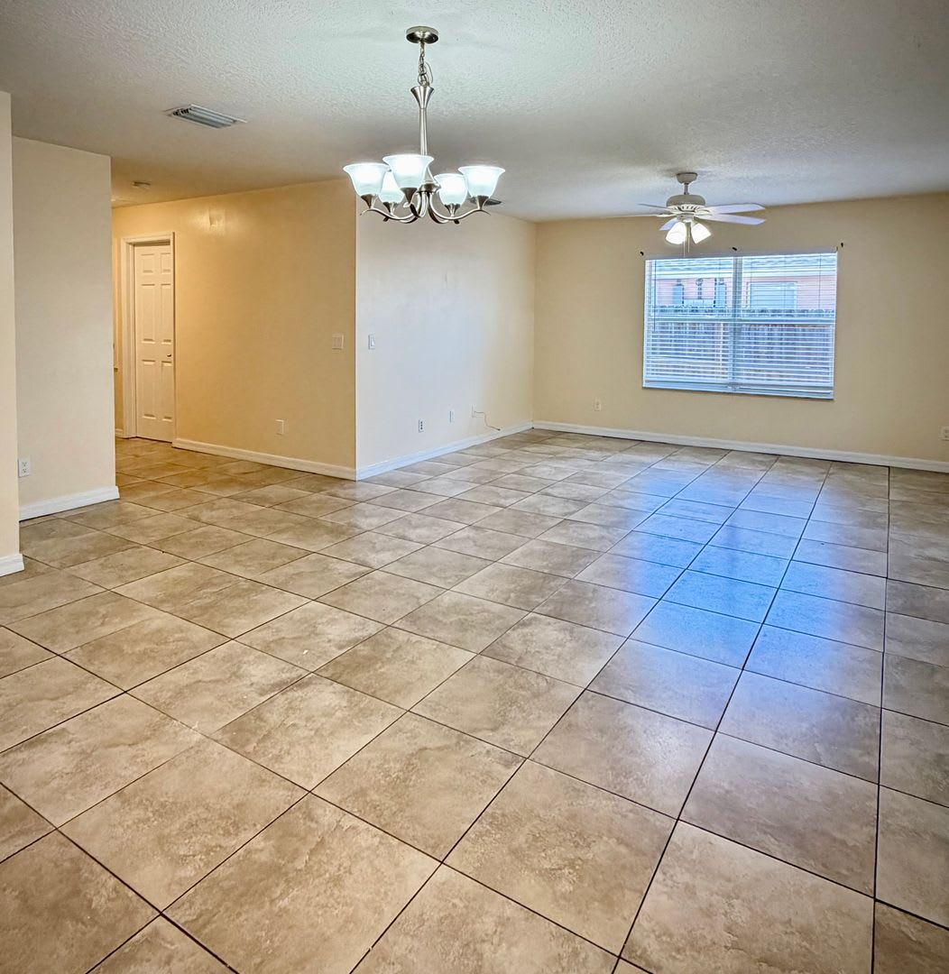 Updated 3 Bedroom 2 Bath Duplex Rental In Desirable Sebastian Highlands Florida First Months Rent Free With 1 Year Lease Signing – photo 5