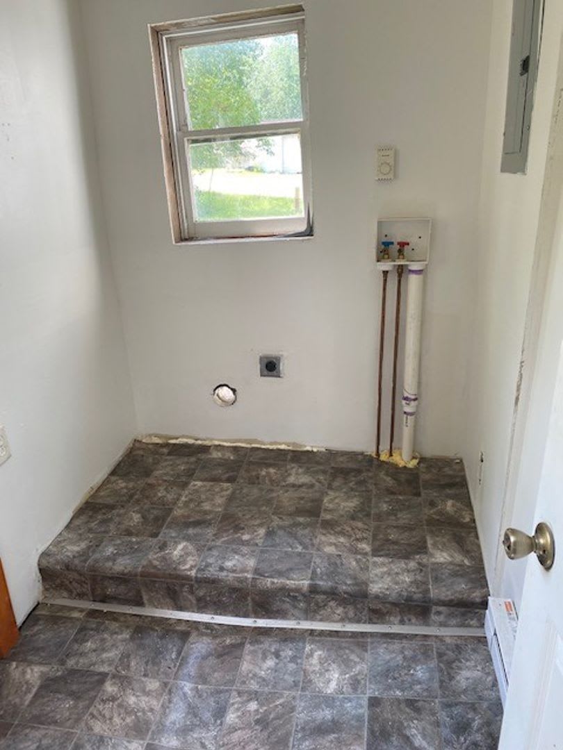 3 Bedroom 1 Bathroom Single Family Home in Brainerd, MN – photo 2