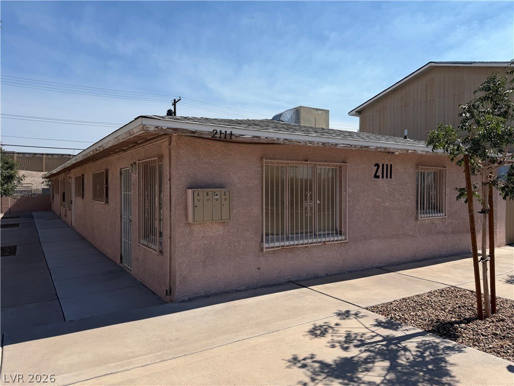 2111 Stewart Avenue – photo 1
