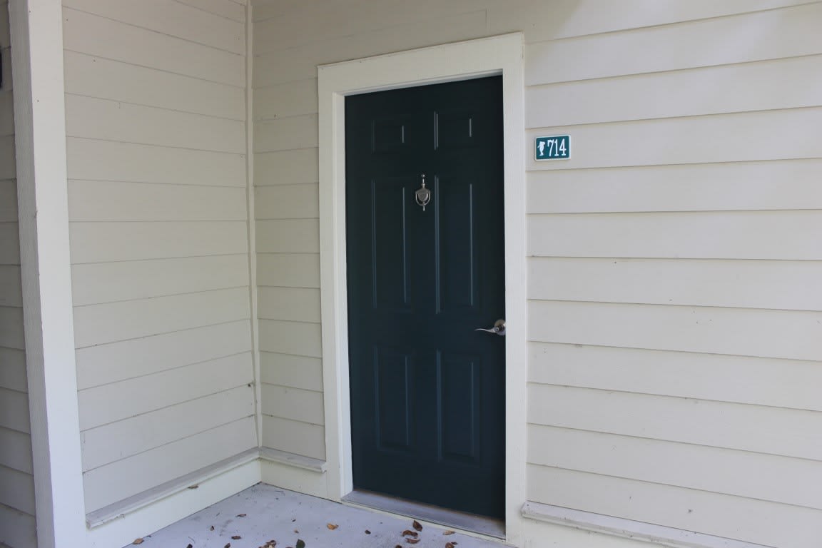 Nicely Appointed First-Floor Condo at The Legends – photo 2