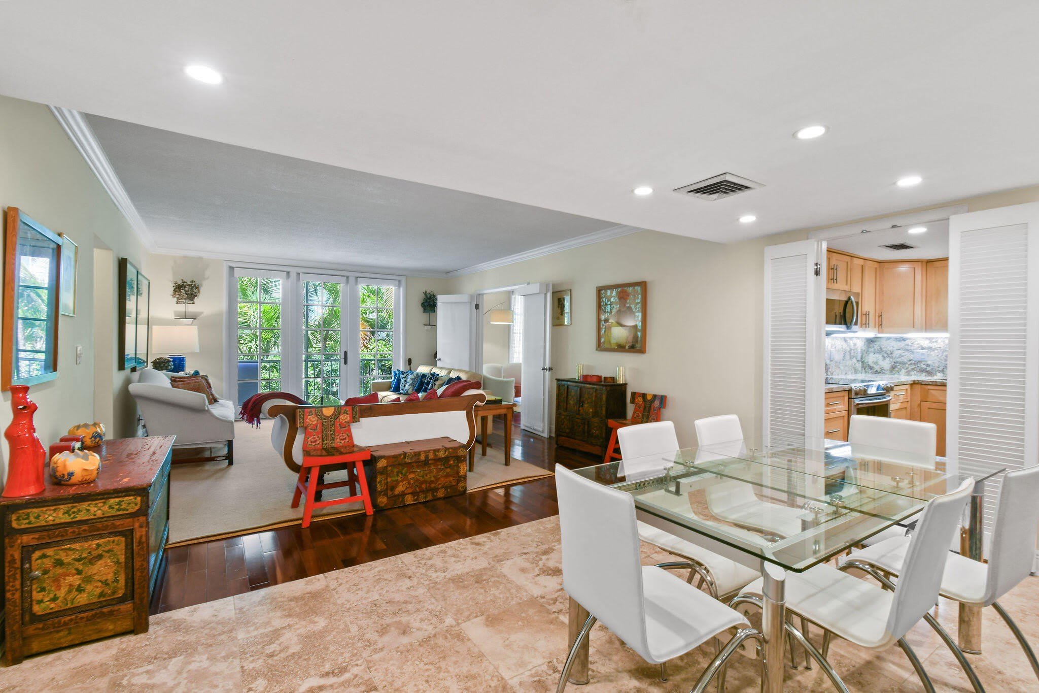 226 Brazilian Avenue – photo 4