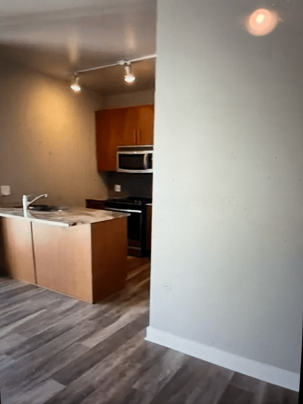 11 W Grand Ave – photo 1