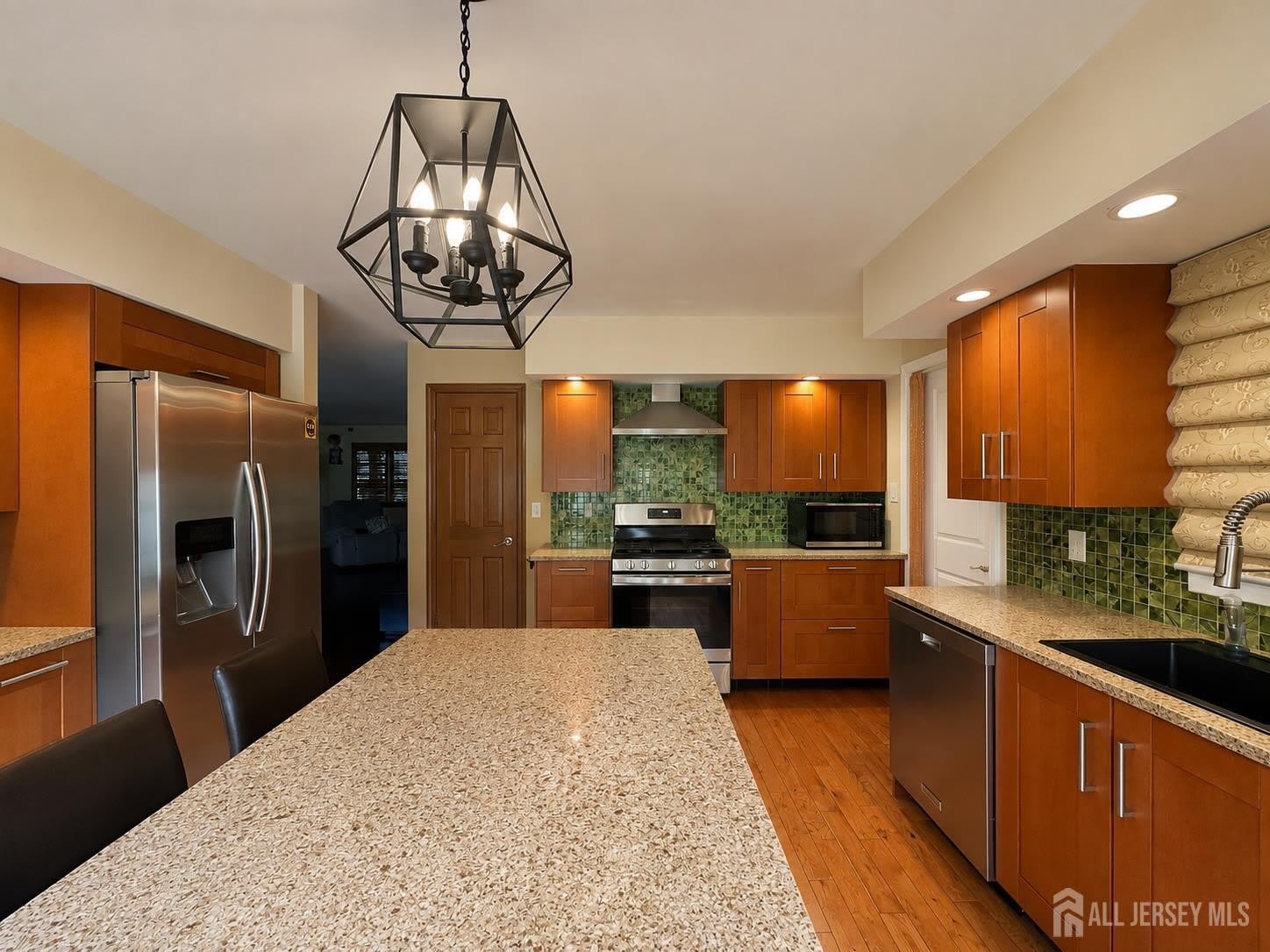 41 Harrison Street – photo 2