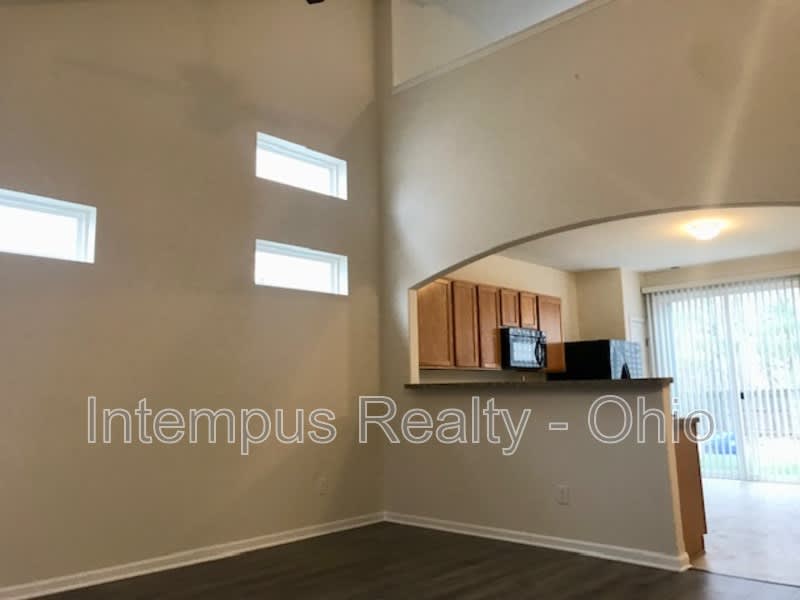 2844 Hillstone St – photo 4