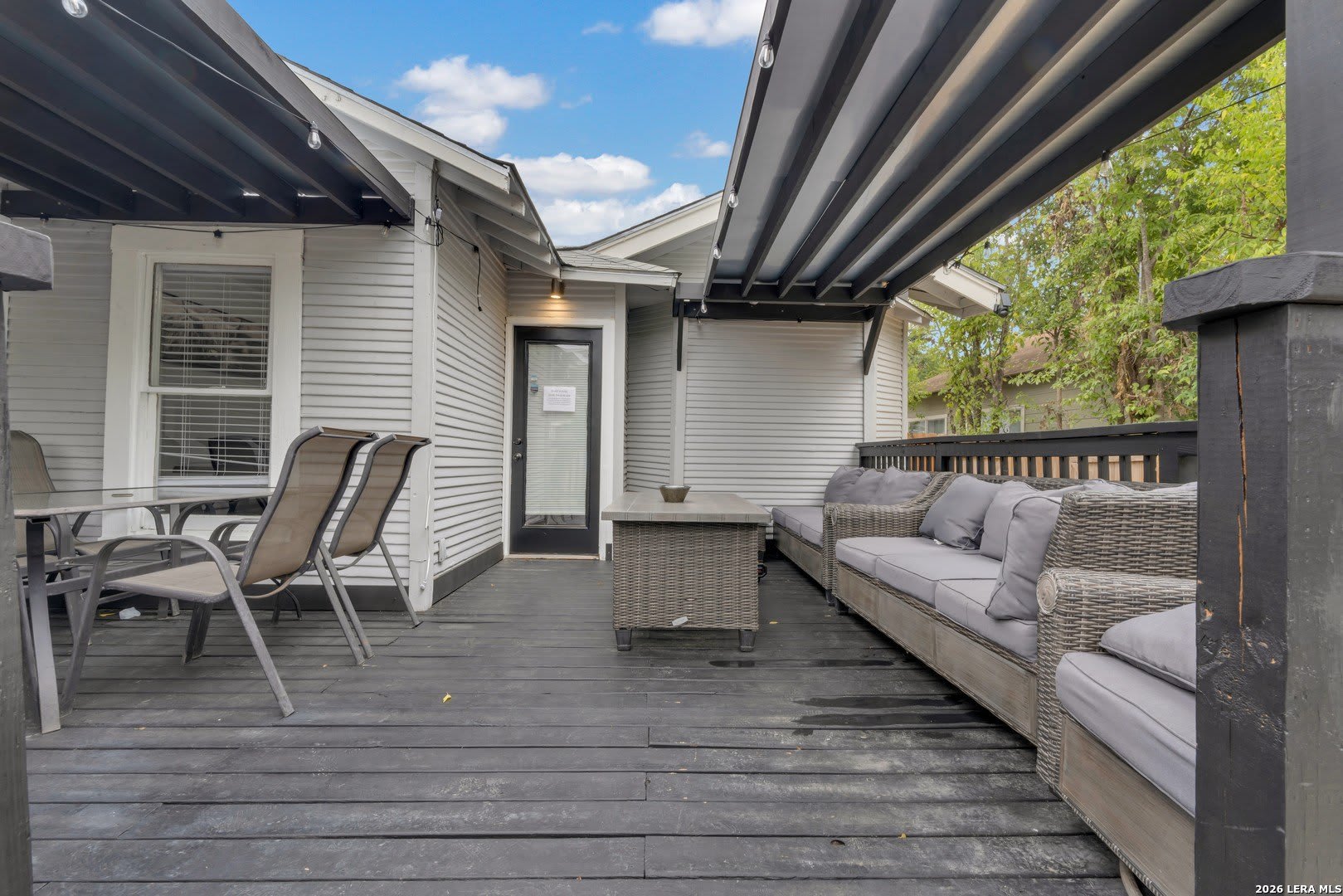 704 Cuney – photo 4