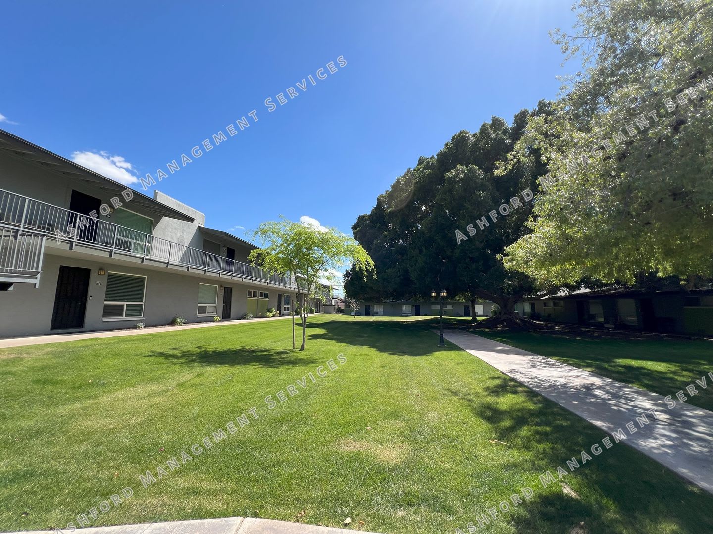 ***MOVE IN SPECIAL***UTILS INCLUDED: ONE BEDROOM UPSTAIRS CONDO – photo 5