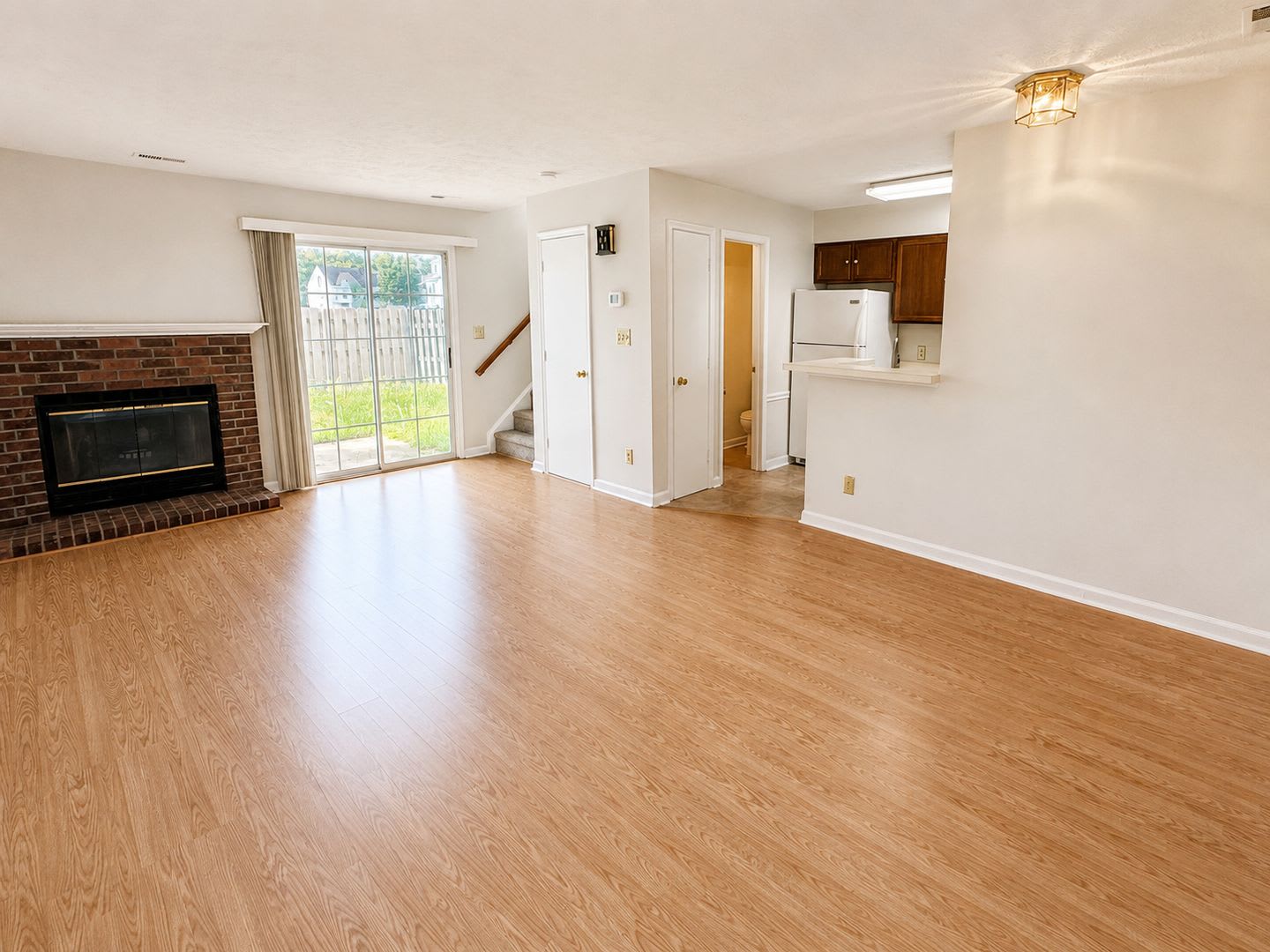Fresh Paint And Carpet, minutes from Dahlgren Base – photo 2