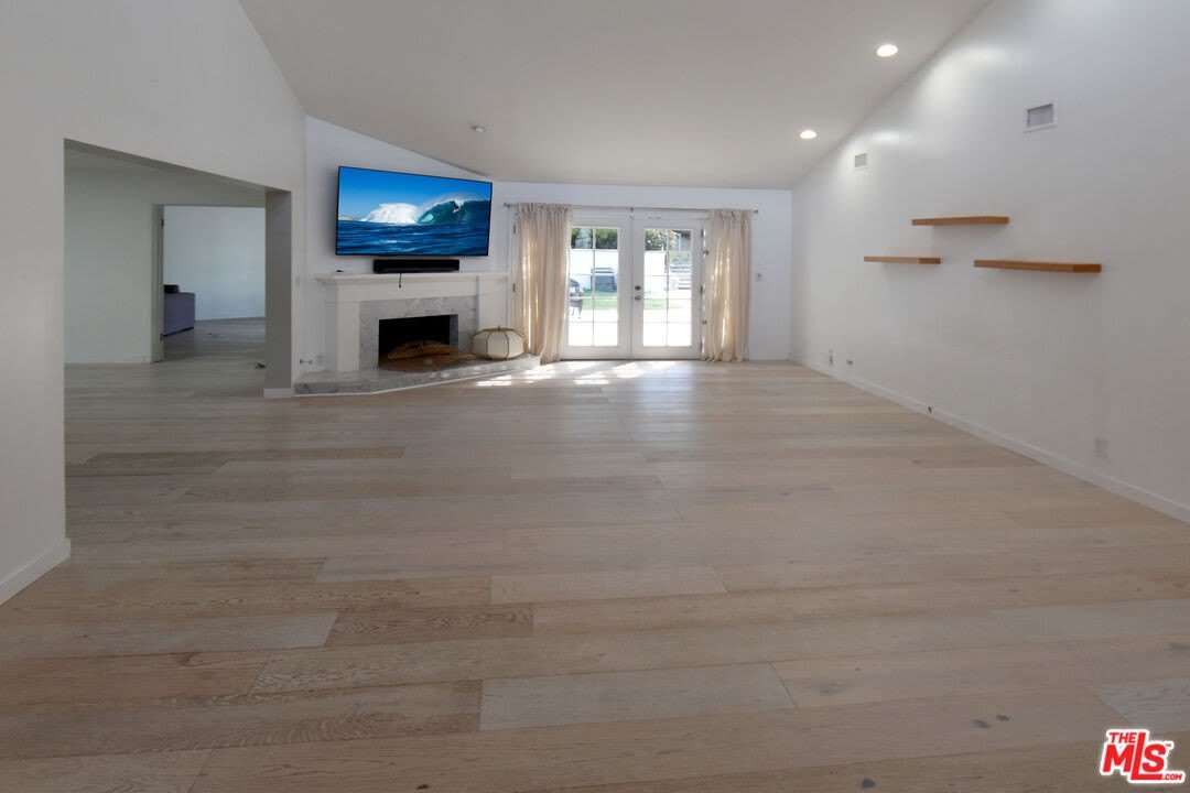 3614 Malibu Country Dr – photo 5