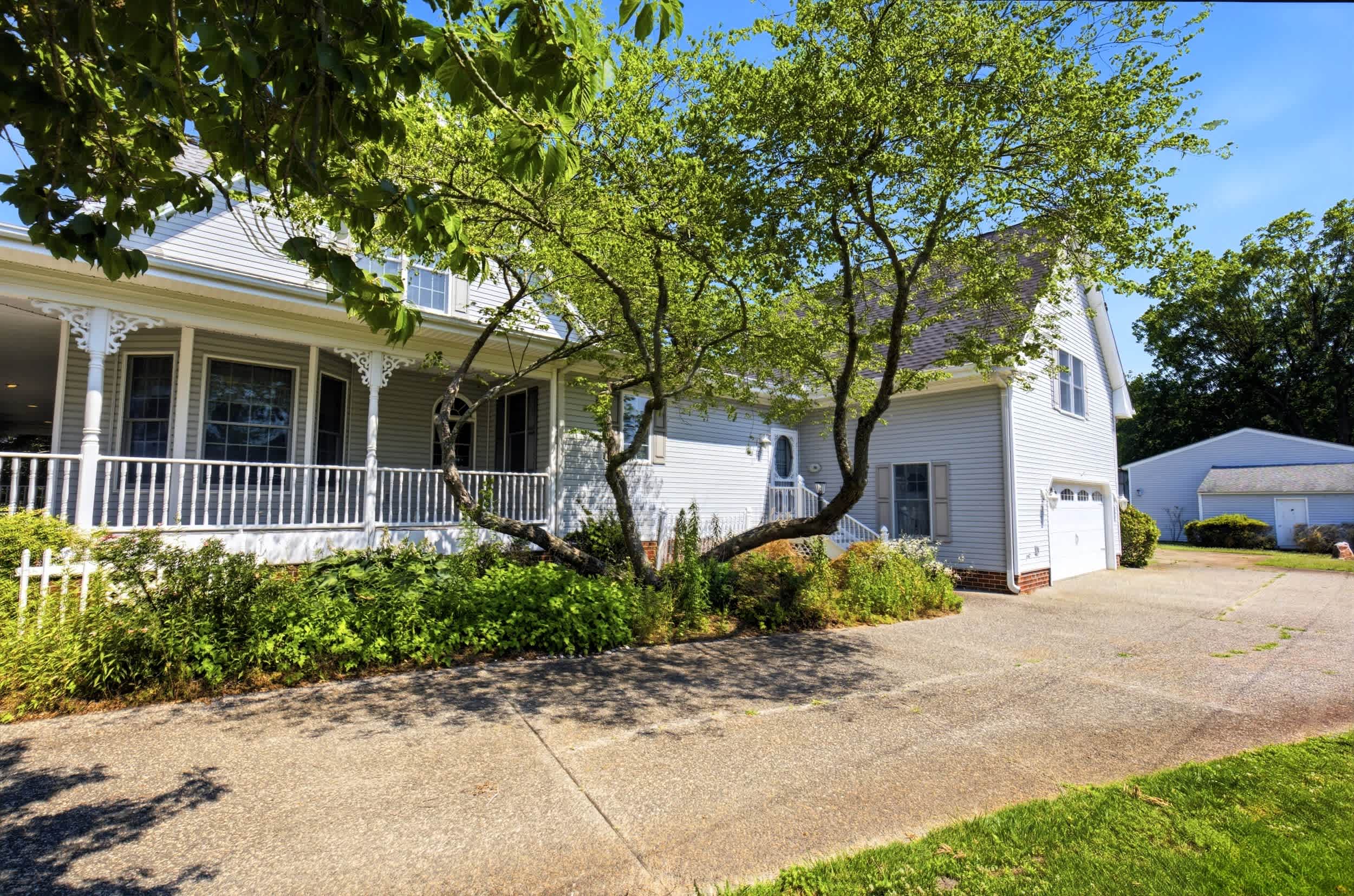 2029 Mount Pleasant Road – photo 2