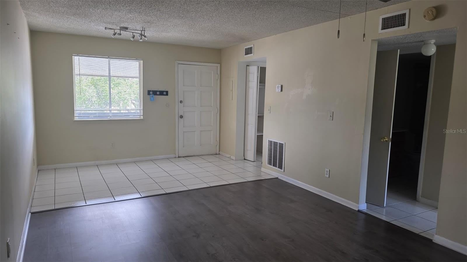 6328 NEWTOWN Circle – photo 1