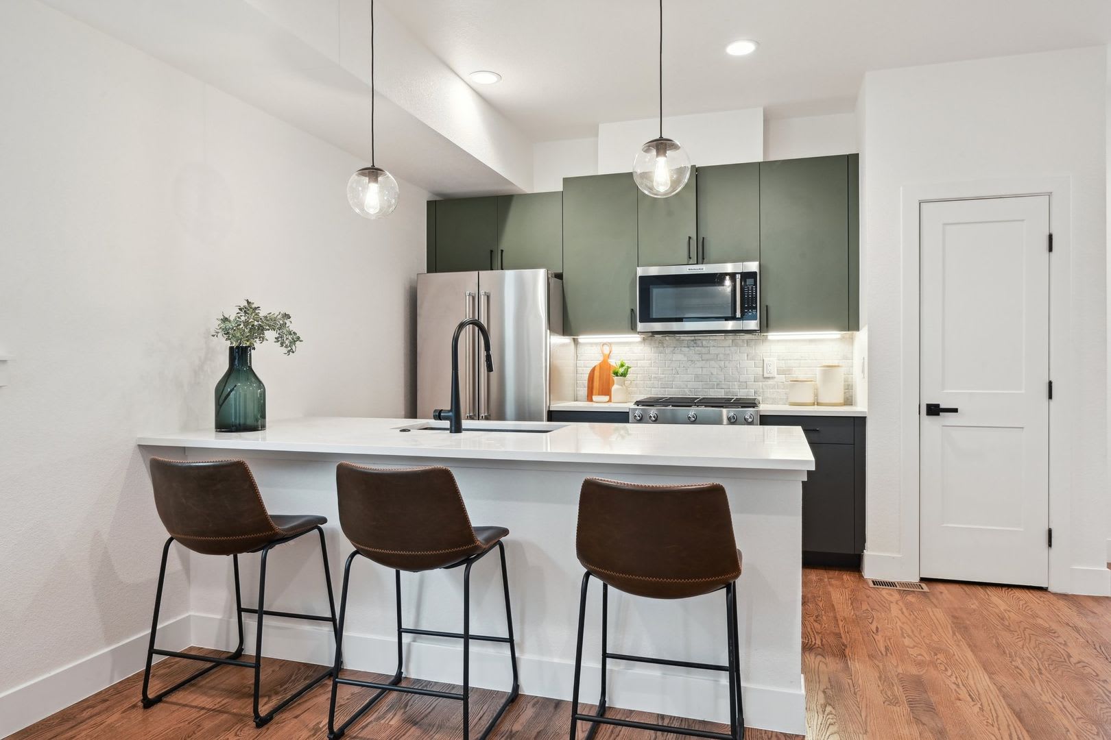 Modern 3BD, 3.5BA Sloan’s Lake Home with Rooftop Deck and 1-Car Garage – photo 5
